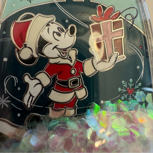 NWT. Disney Ornament - Mickey's Very Merry Christmas Party. Flat snow globe - Picture 6 of 8
